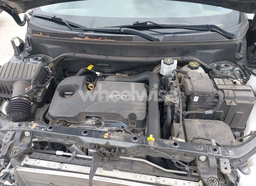 Photo 10 of 2020 Chevrolet Equinox FWD LT 1.5L TURBO (VIN 2GNAXKEV4L6233396)