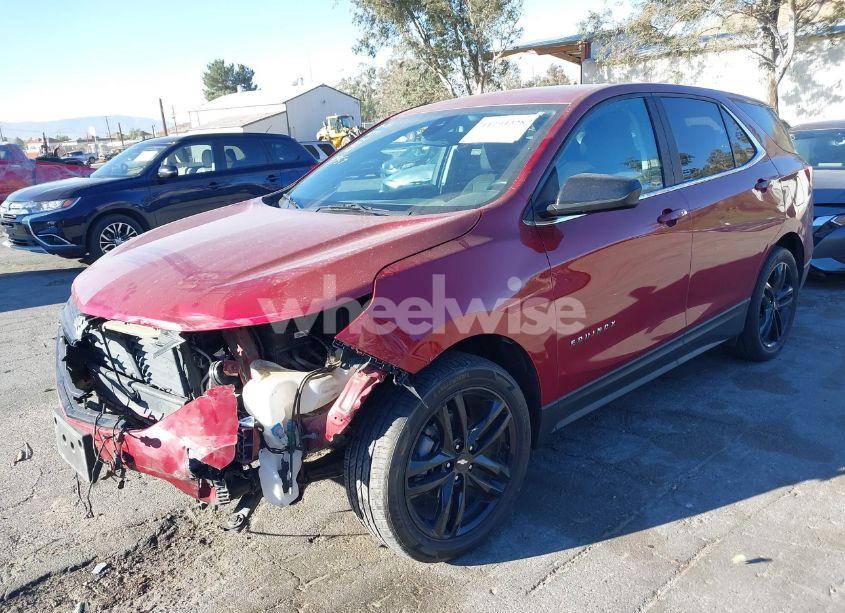 Photo 2 of 2021 Chevrolet Equinox FWD LT (VIN 2GNAXKEV4M6143957)
