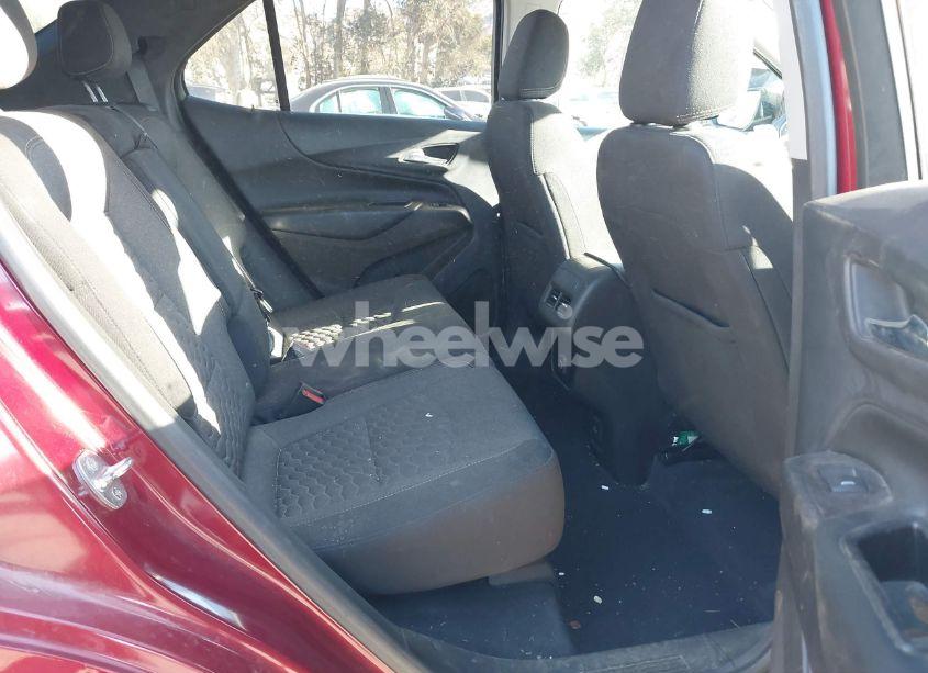 Photo 8 of 2021 Chevrolet Equinox FWD LT (VIN 2GNAXKEV4M6143957)