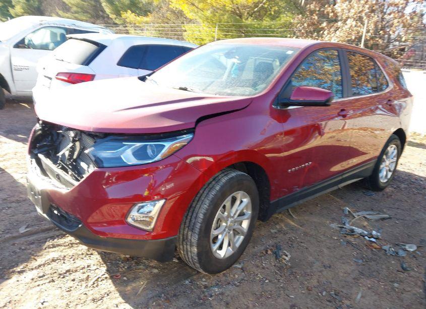 Photo 2 of 2021 Chevrolet Equinox FWD LT (VIN 2GNAXKEV4M6155137)