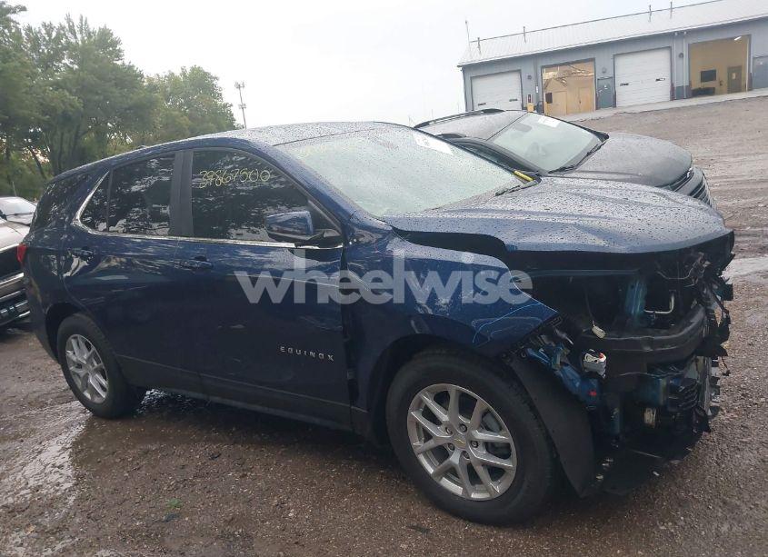 Photo 14 of 2022 Chevrolet Equinox FWD LT (VIN 2GNAXKEV4N6112662)