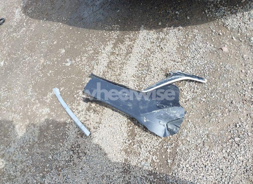 Photo 12 of 2022 Chevrolet Equinox FWD LT (VIN 2GNAXKEV4N6151932)