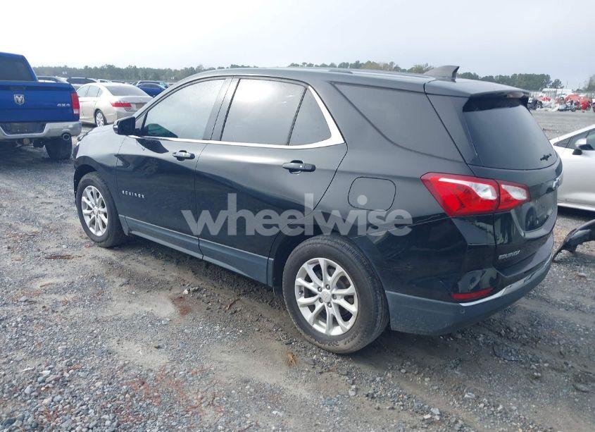 Photo 3 of 2019 Chevrolet Equinox LT (VIN 2GNAXKEV5K6120233)