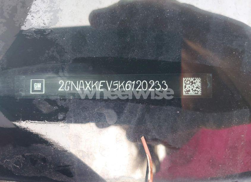 Photo 9 of 2019 Chevrolet Equinox LT (VIN 2GNAXKEV5K6120233)