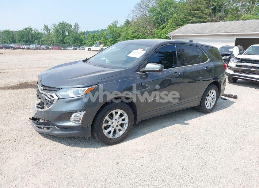 Photo 2 of 2019 Chevrolet Equinox LT (VIN 2GNAXKEV5K6164894)
