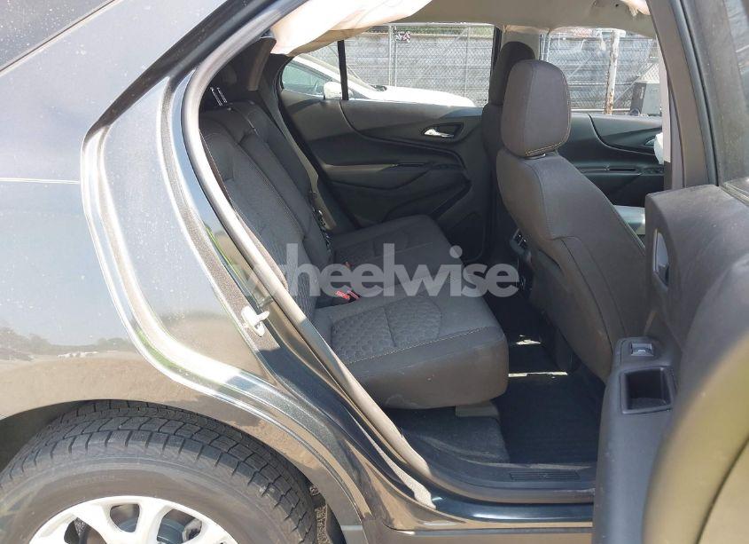 Photo 8 of 2019 Chevrolet Equinox LT (VIN 2GNAXKEV5K6164894)