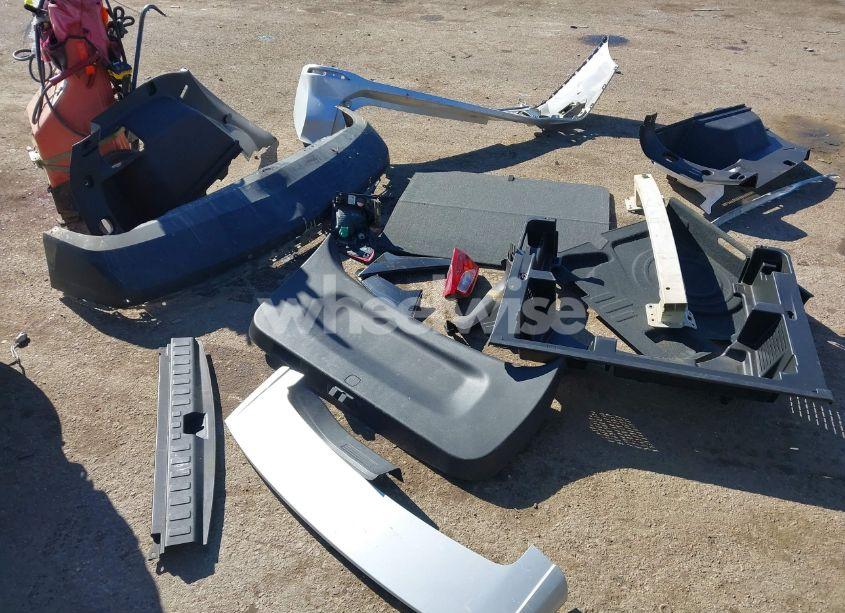 Photo 12 of 2019 Chevrolet Equinox LT (VIN 2GNAXKEV5K6182599)