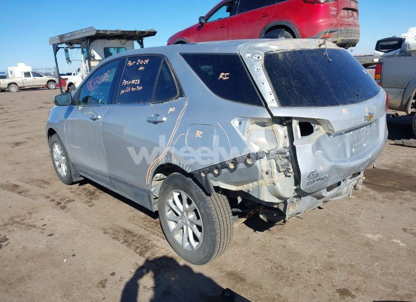 Photo 3 of 2019 Chevrolet Equinox LT (VIN 2GNAXKEV5K6182599)