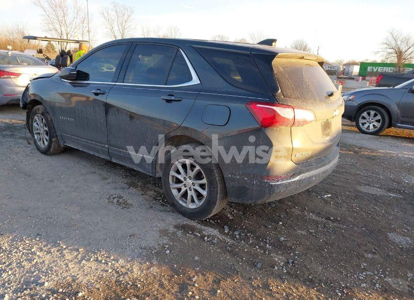 Photo 3 of 2019 Chevrolet Equinox LT (VIN 2GNAXKEV5K6209025)