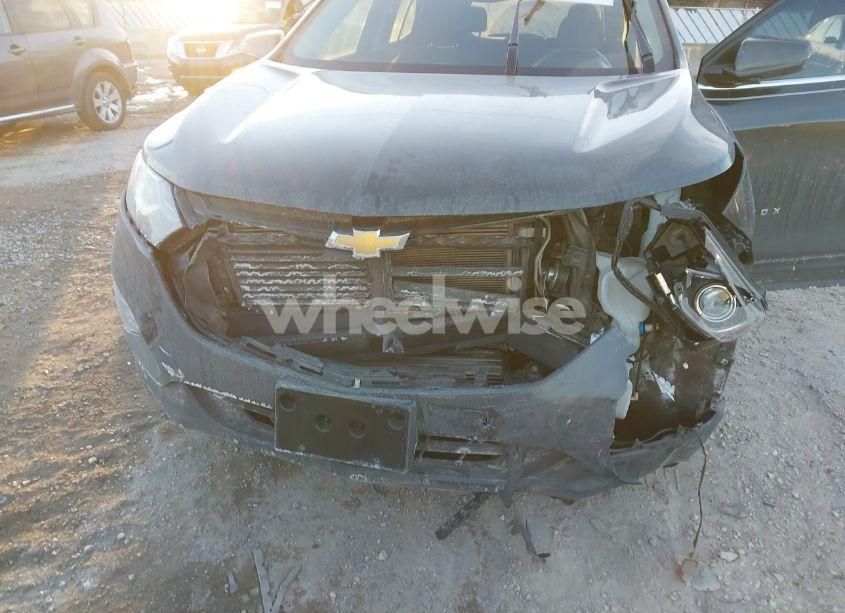 Photo 6 of 2019 Chevrolet Equinox LT (VIN 2GNAXKEV5K6209025)