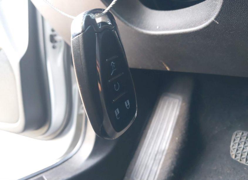 Photo 11 of 2019 Chevrolet Equinox LT (VIN 2GNAXKEV5K6223054)