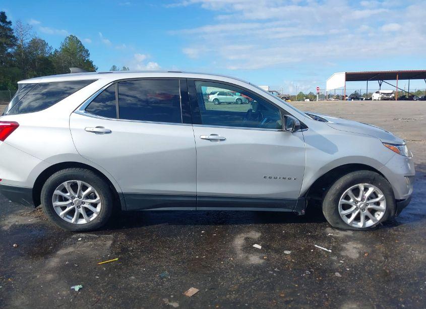 Photo 13 of 2019 Chevrolet Equinox LT (VIN 2GNAXKEV5K6223054)