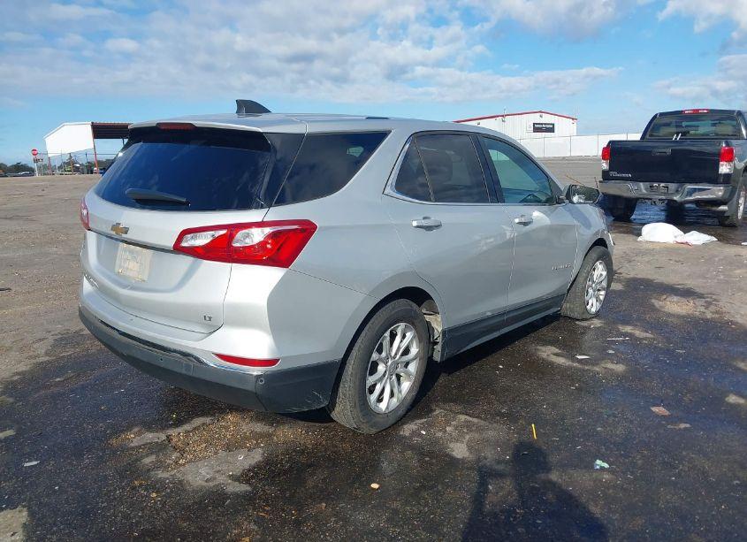 Photo 4 of 2019 Chevrolet Equinox LT (VIN 2GNAXKEV5K6223054)