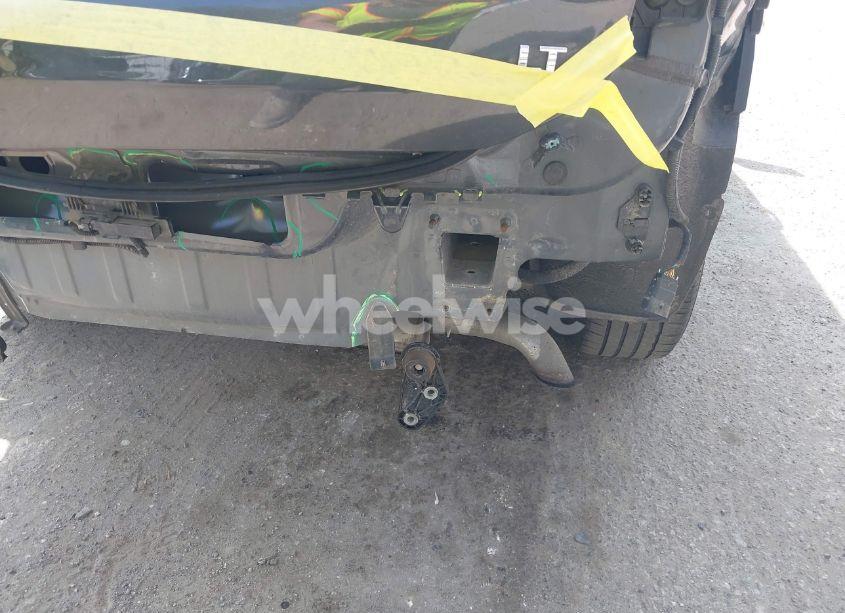 Photo 20 of 2019 Chevrolet Equinox LT (VIN 2GNAXKEV5K6248763)