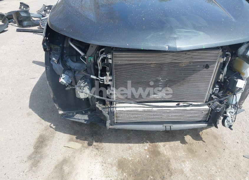 Photo 6 of 2019 Chevrolet Equinox LT (VIN 2GNAXKEV5K6248763)