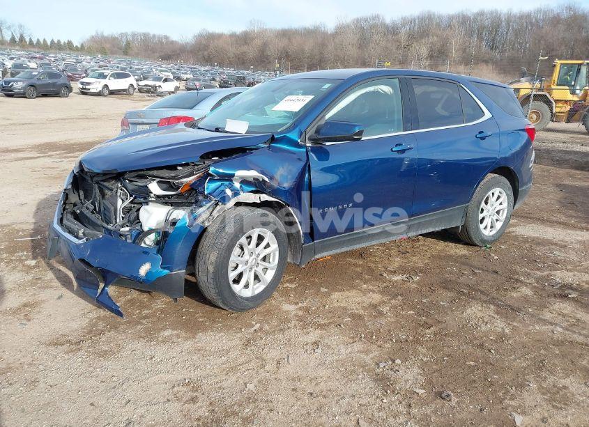 Photo 2 of 2019 Chevrolet Equinox LT (VIN 2GNAXKEV5K6290933)