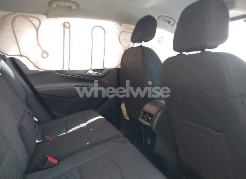 Photo 8 of 2020 Chevrolet Equinox FWD LT 1.5L TURBO (VIN 2GNAXKEV5L6125563)