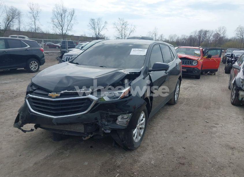 Photo 2 of 2020 Chevrolet Equinox FWD LT 1.5L TURBO (VIN 2GNAXKEV5L6186282)