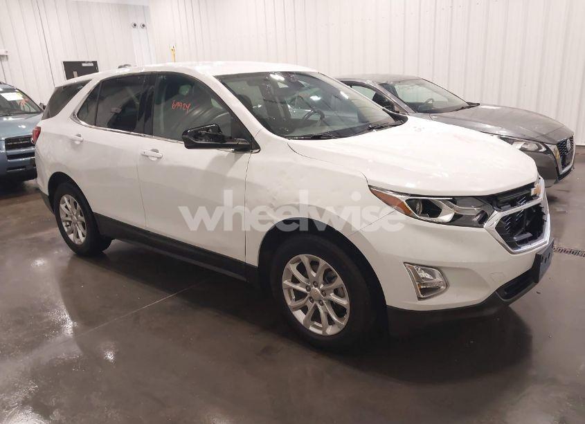 2020 Chevrolet Equinox FWD LT 1.5L TURBO (VIN 2GNAXKEV5L6244164) main photo