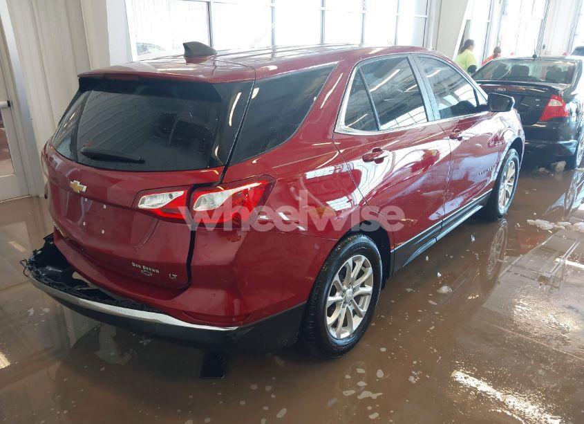 Photo 4 of 2021 Chevrolet Equinox FWD LT (VIN 2GNAXKEV5M6162100)