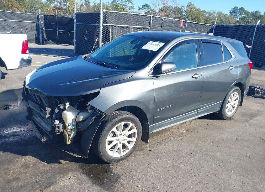 Photo 2 of 2019 Chevrolet Equinox LT (VIN 2GNAXKEV6K6227632)