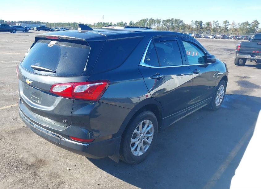 Photo 4 of 2019 Chevrolet Equinox LT (VIN 2GNAXKEV6K6227632)