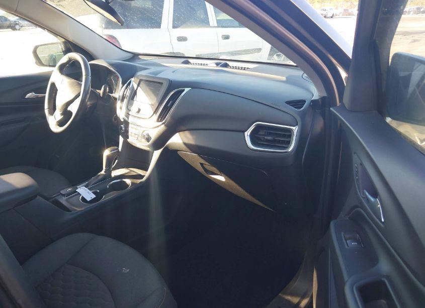 Photo 5 of 2019 Chevrolet Equinox LT (VIN 2GNAXKEV6K6227632)