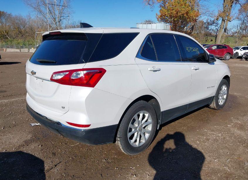 Photo 4 of 2019 Chevrolet Equinox LT (VIN 2GNAXKEV6K6229865)
