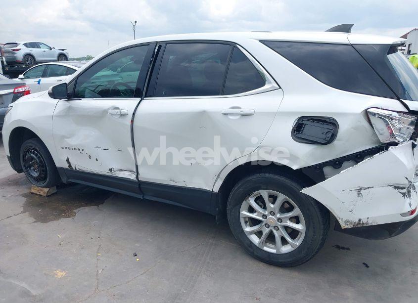 Photo 15 of 2019 Chevrolet Equinox LT (VIN 2GNAXKEV6K6255642)