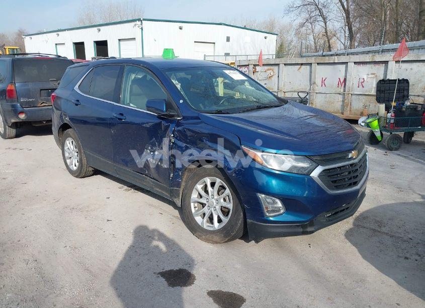 2019 Chevrolet Equinox LT (VIN 2GNAXKEV6K6267029) main photo