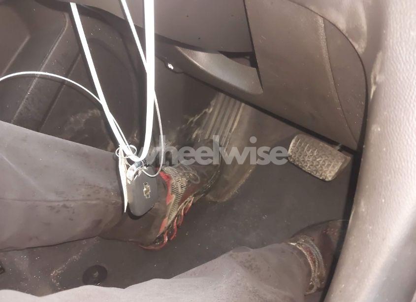 Photo 11 of 2019 Chevrolet Equinox LT (VIN 2GNAXKEV6K6307304)