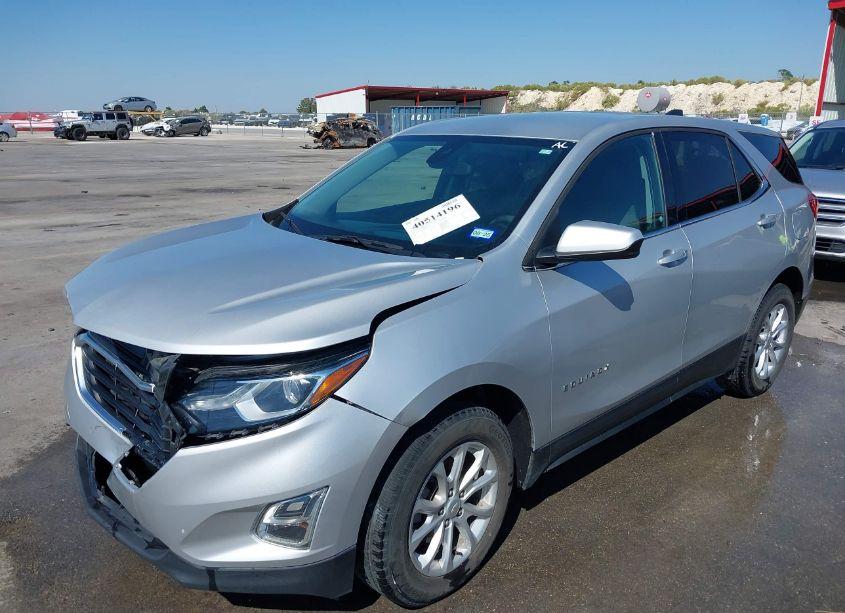 Photo 2 of 2020 Chevrolet Equinox FWD LT 1.5L TURBO (VIN 2GNAXKEV6L6107346)