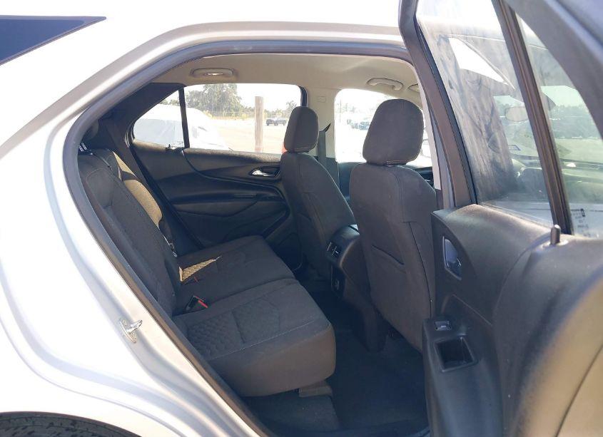 Photo 8 of 2020 Chevrolet Equinox FWD LT 1.5L TURBO (VIN 2GNAXKEV6L6107346)