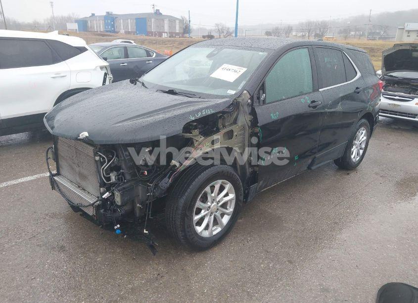 Photo 2 of 2020 Chevrolet Equinox FWD LT 1.5L TURBO (VIN 2GNAXKEV6L6172746)