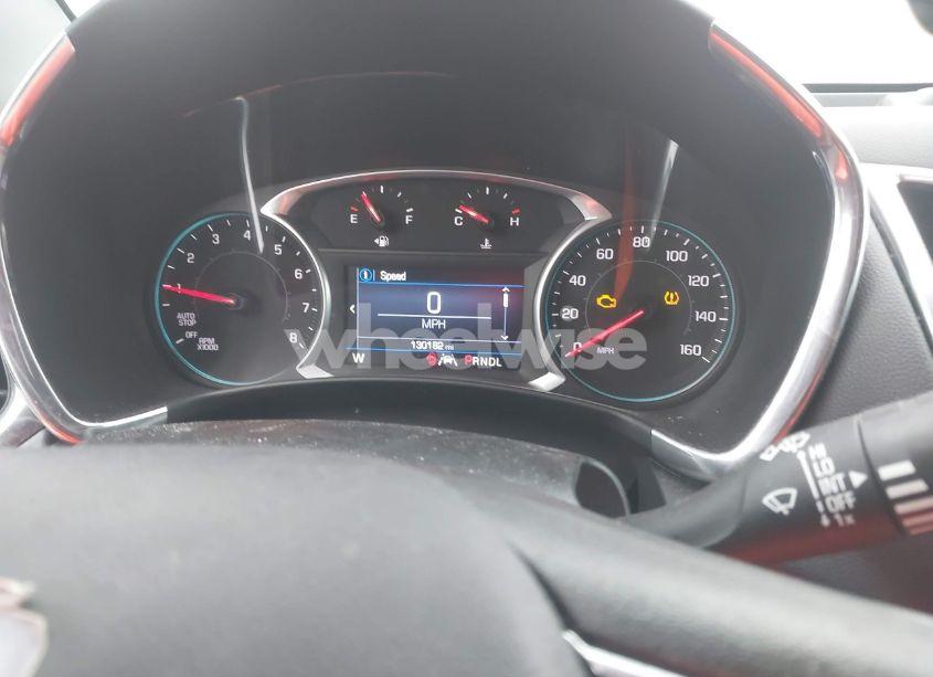 Photo 7 of 2020 Chevrolet Equinox FWD LT 1.5L TURBO (VIN 2GNAXKEV6L6172746)