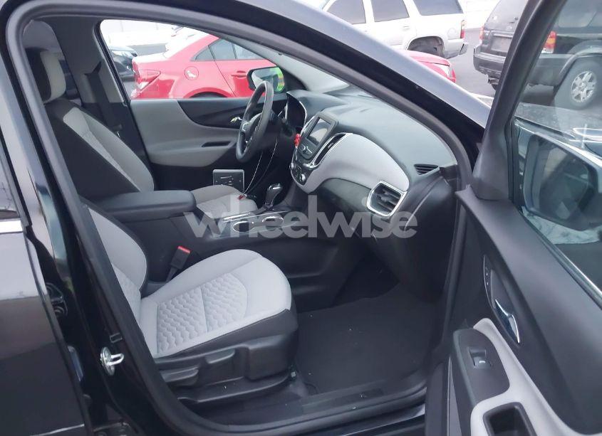 Photo 5 of 2020 Chevrolet Equinox FWD LT 1.5L TURBO (VIN 2GNAXKEV6L6188137)