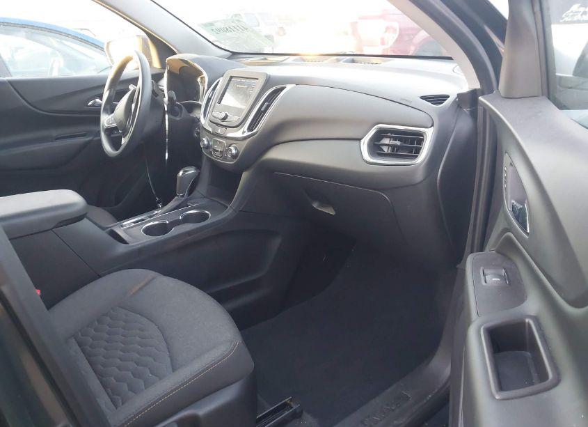 Photo 5 of 2020 Chevrolet Equinox FWD LT 1.5L TURBO (VIN 2GNAXKEV6L6198683)