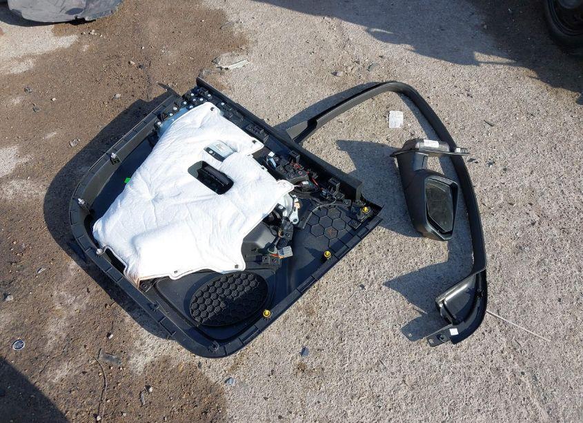 Photo 12 of 2020 Chevrolet Equinox FWD LT 1.5L TURBO (VIN 2GNAXKEV6L6207317)