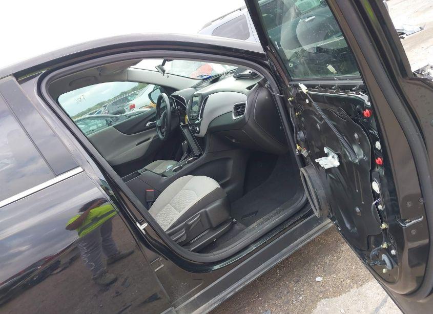 Photo 5 of 2020 Chevrolet Equinox FWD LT 1.5L TURBO (VIN 2GNAXKEV6L6207317)