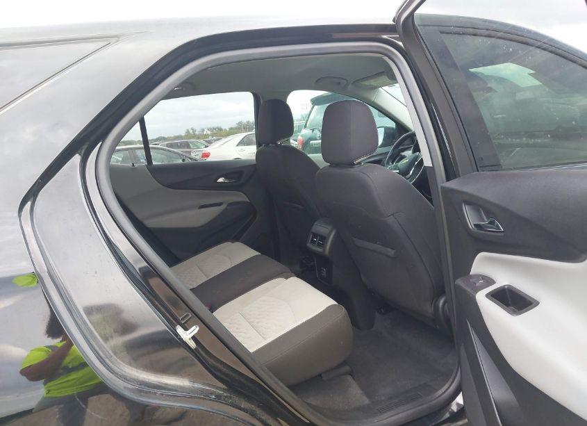 Photo 8 of 2020 Chevrolet Equinox FWD LT 1.5L TURBO (VIN 2GNAXKEV6L6207317)