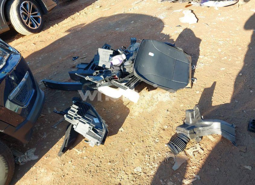 Photo 12 of 2020 Chevrolet Equinox FWD LT 1.5L TURBO (VIN 2GNAXKEV6L6227101)