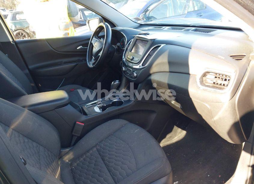 Photo 5 of 2020 Chevrolet Equinox FWD LT 1.5L TURBO (VIN 2GNAXKEV6L6227101)