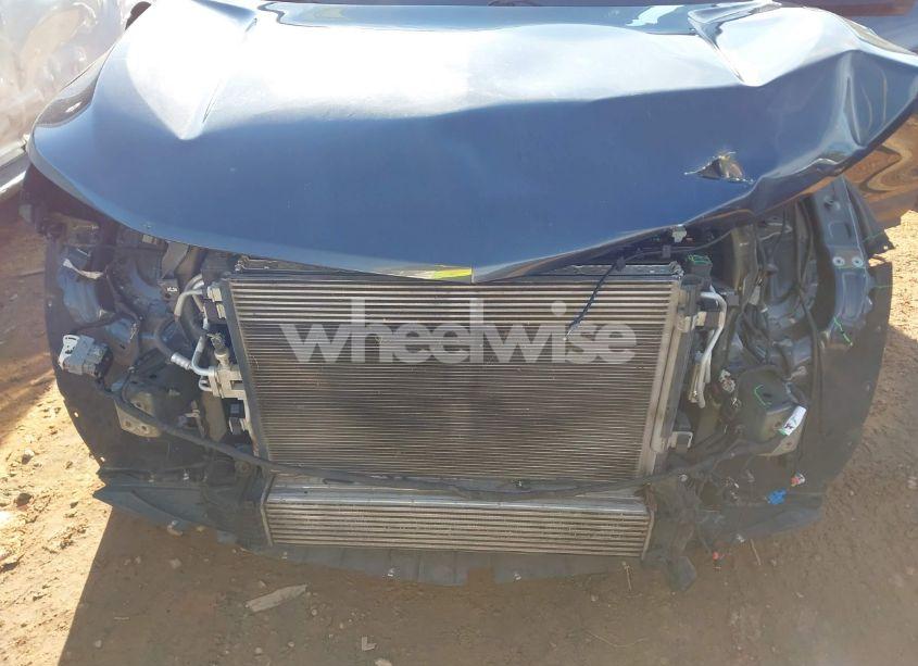 Photo 6 of 2020 Chevrolet Equinox FWD LT 1.5L TURBO (VIN 2GNAXKEV6L6227101)