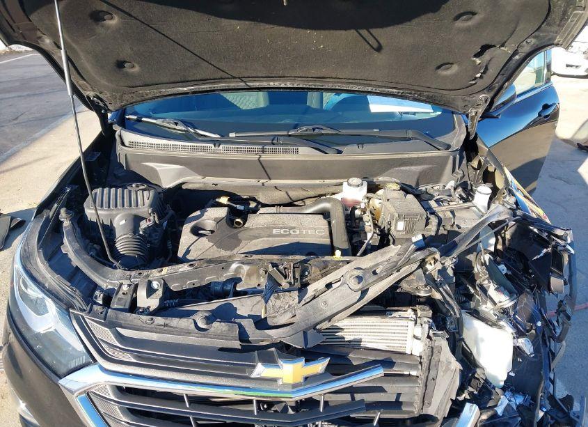 Photo 10 of 2020 Chevrolet Equinox FWD LT 1.5L TURBO (VIN 2GNAXKEV6L6240270)