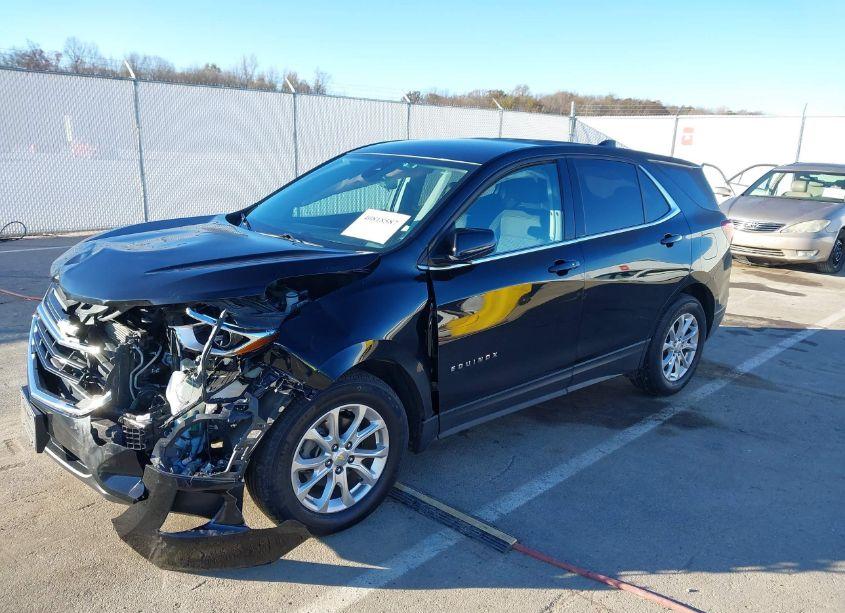 Photo 2 of 2020 Chevrolet Equinox FWD LT 1.5L TURBO (VIN 2GNAXKEV6L6240270)