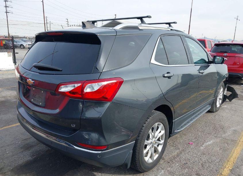 Photo 4 of 2020 Chevrolet Equinox FWD LT 1.5L TURBO (VIN 2GNAXKEV6L6264407)