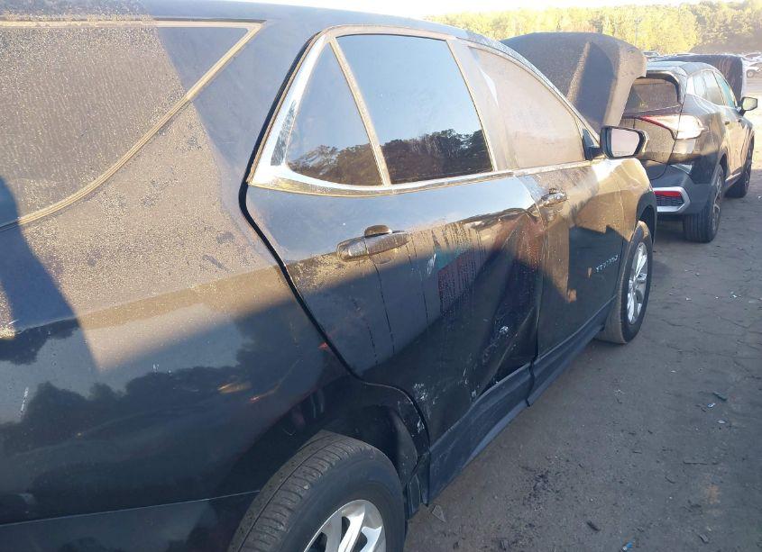 Photo 6 of 2021 Chevrolet Equinox FWD LT (VIN 2GNAXKEV6M6109535)