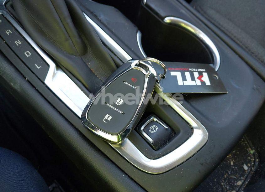 Photo 11 of 2021 Chevrolet Equinox FWD LT (VIN 2GNAXKEV6M6116369)