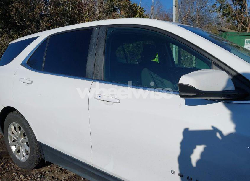 Photo 13 of 2021 Chevrolet Equinox FWD LT (VIN 2GNAXKEV6M6116369)
