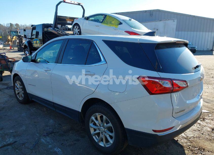 Photo 3 of 2021 Chevrolet Equinox FWD LT (VIN 2GNAXKEV6M6116369)